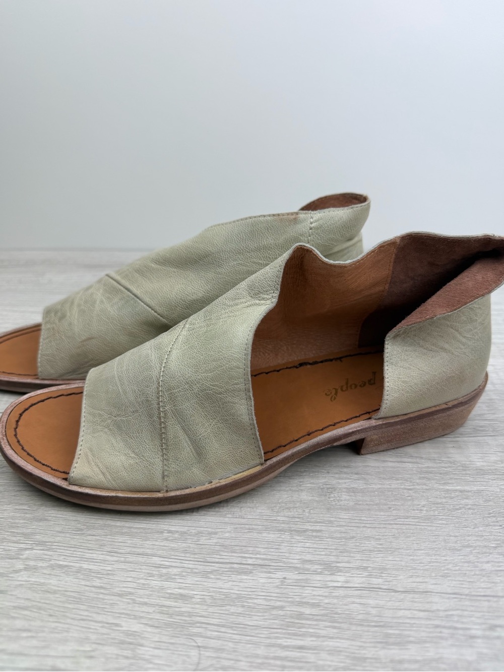 Free People Mont Blanc Leather Sandals Grey Taupe Size 37.5 - Picture 11 of 13